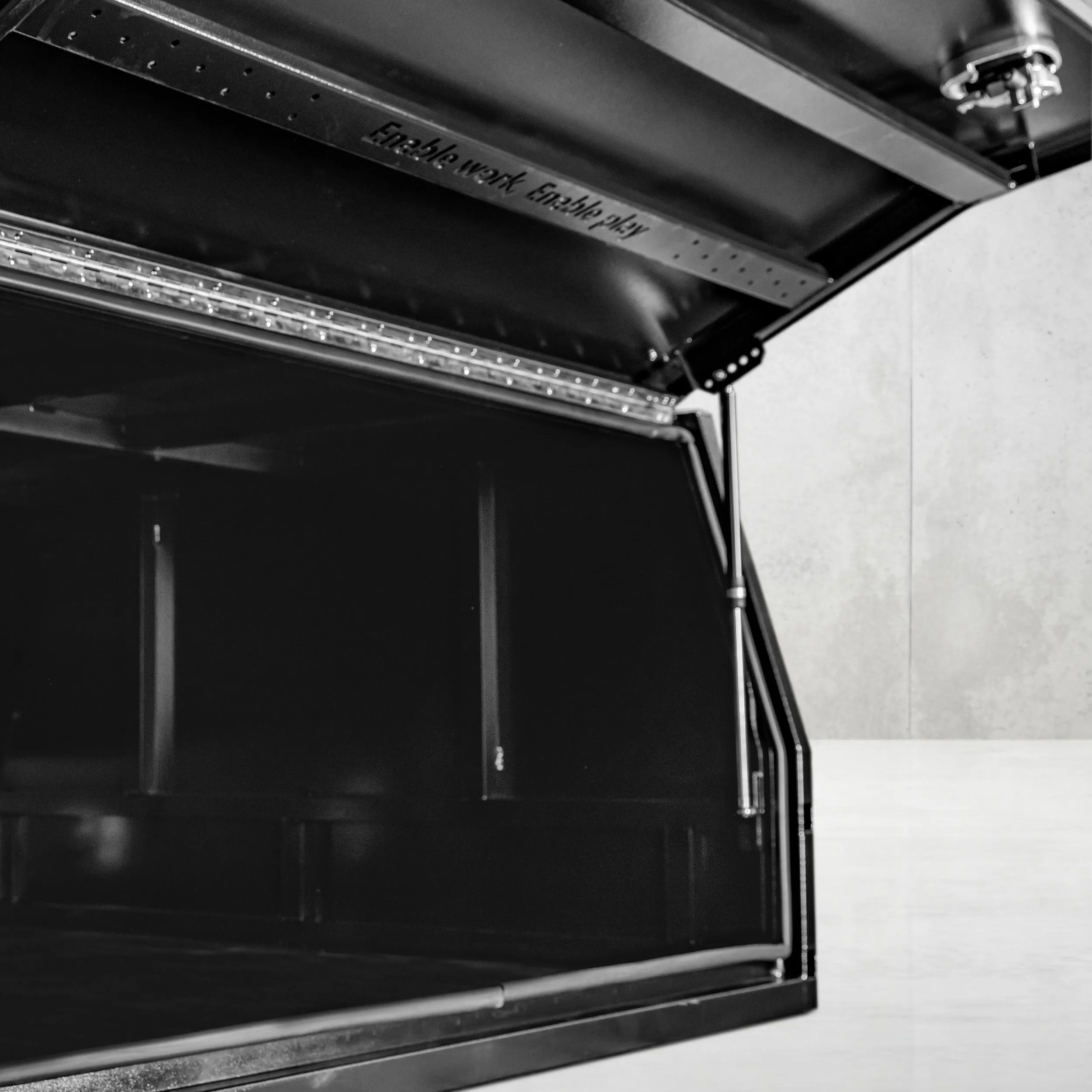2400mm Aluminium Canopy - Black
