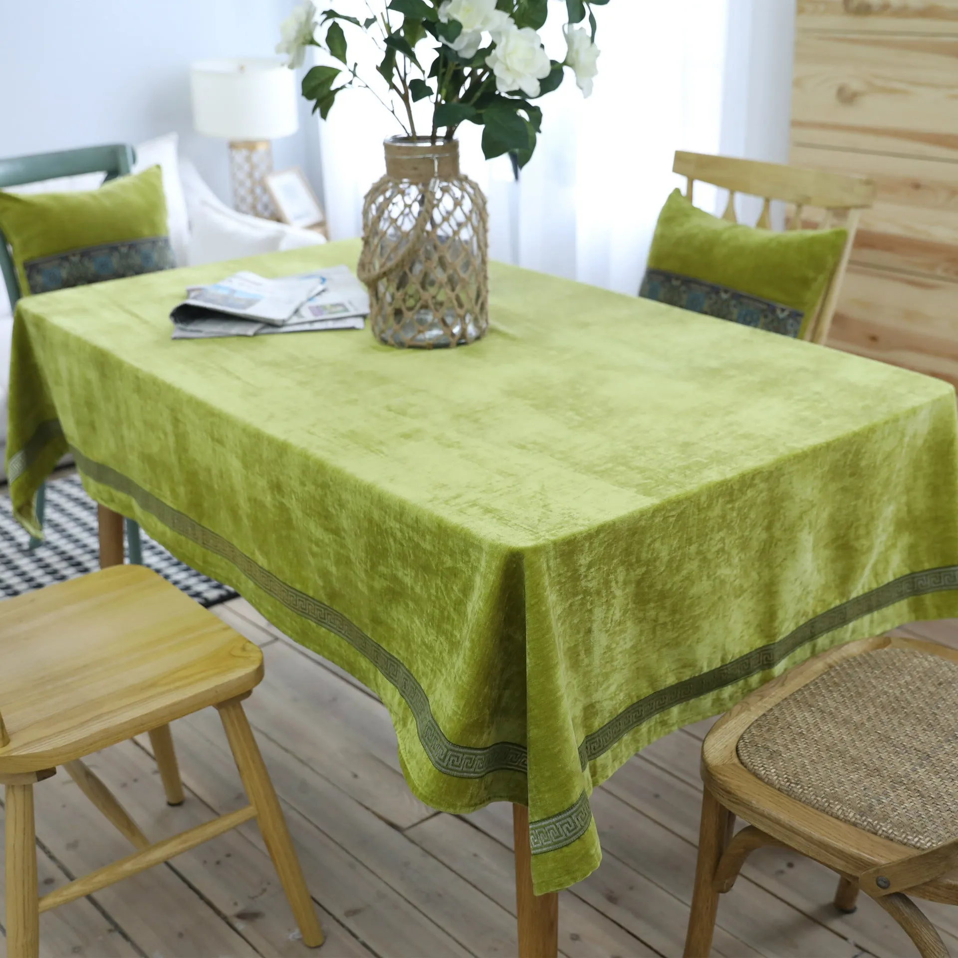 Embroidered Tablecloth Blue Double-Sided Velvet Lace Rectangular Tablecloth
